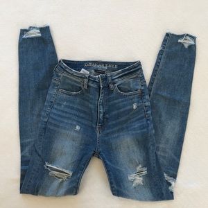 Girls AE 🦅 size 00 distressed blue jeans
